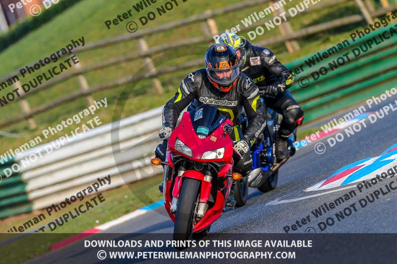 PJM Wedding Photography;enduro digital images;event digital images;eventdigitalimages;mallory park;mallory park photographs;mallory park trackday;mallory park trackday photographs;no limits trackdays;peter wileman photography;racing digital images;trackday digital images;trackday photos